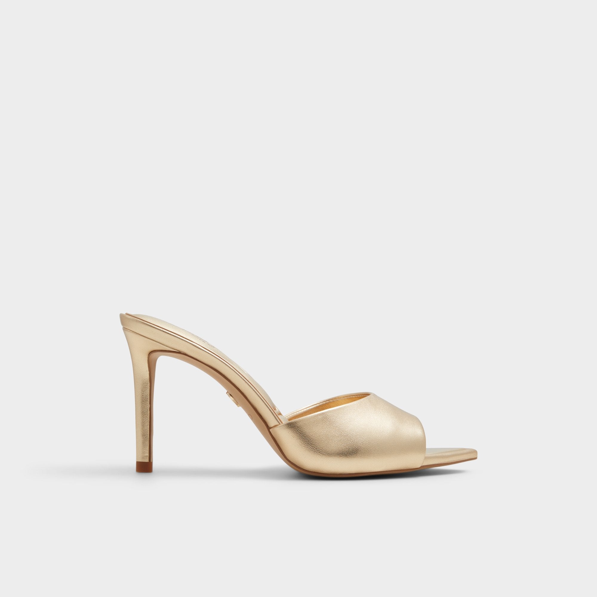 product_13804503_marita_gold_715-001-051_main_sq_gy
