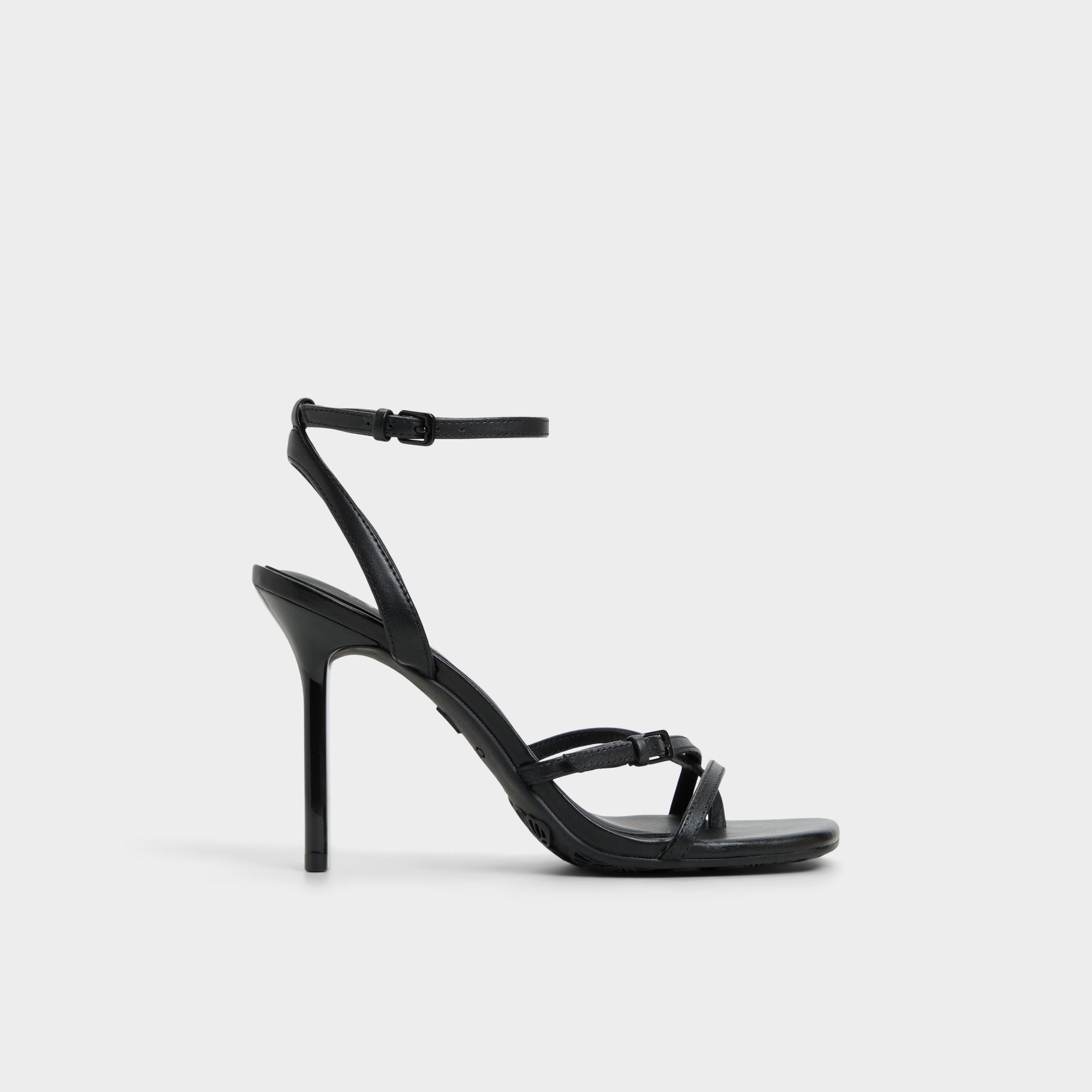 product_14016588_conney_black_001-001-043_main_sq_gy