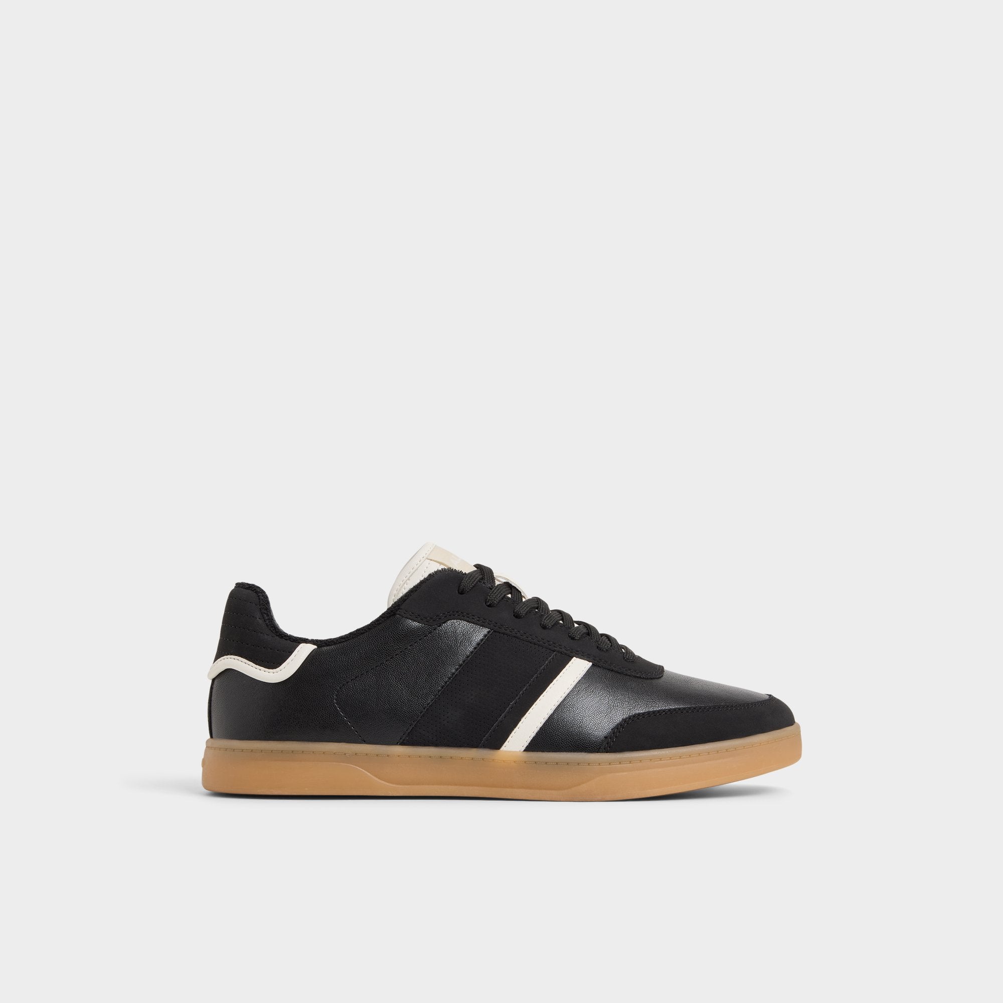 product_14041882_freekick_black_001-002-029_main_sq_gy